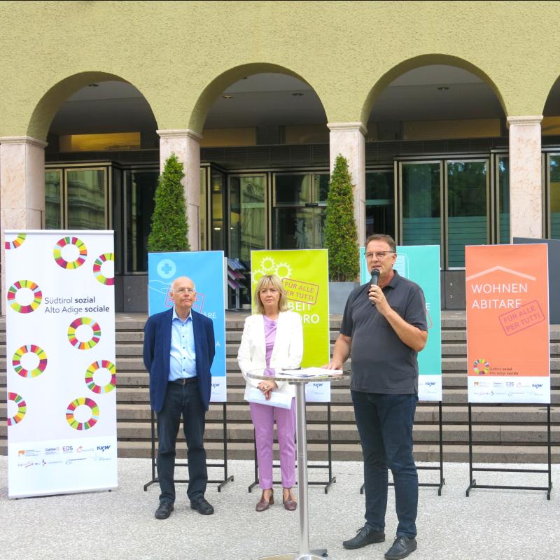 Georg Senoner, Beatrix Mairhofer, Georgleimstädtner bei der Pressekonferenz zur Vorstellung des Positionspapiers